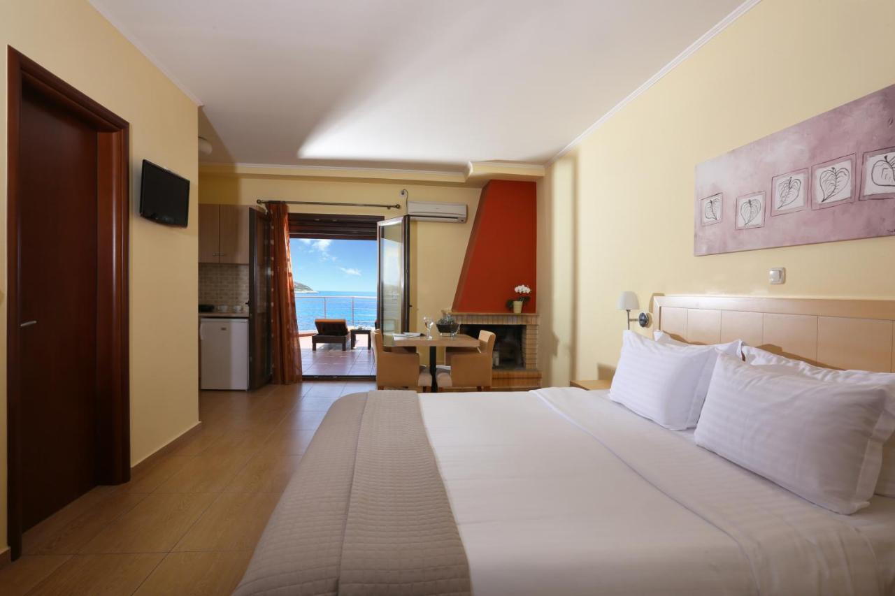 Faros Luxury Suites Μαραθόπολη Εξωτερικό φωτογραφία
